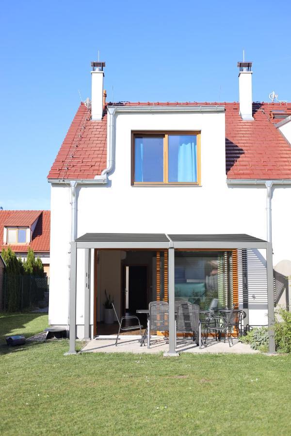 Veritas House ميكولوف المظهر الخارجي الصورة